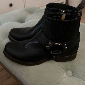 Frye motorcycle boots size 6